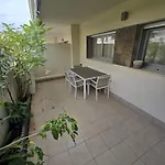 Amalia Sunny Ground Floor With 2 Bedrooms Lägenhet *
