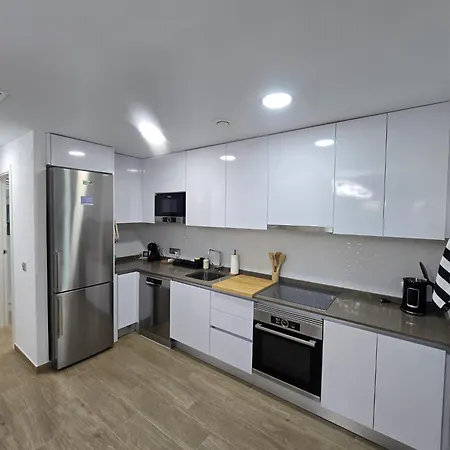 Amalia Sunny Ground Floor With 2 Bedrooms Apartment