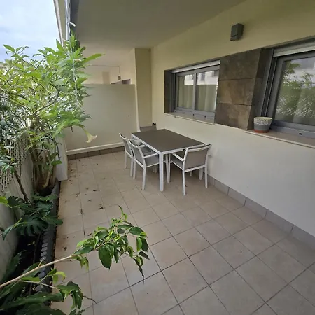 Amalia Sunny Ground Floor With 2 Bedrooms Apartment *