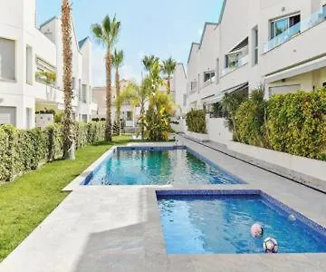 Amalia Sunny Ground Floor With 2 Bedrooms *