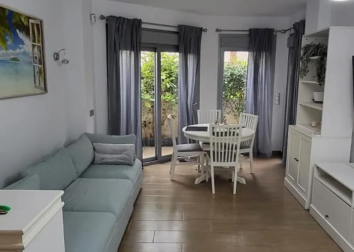 Amalia Sunny Ground Floor With 2 Bedrooms *