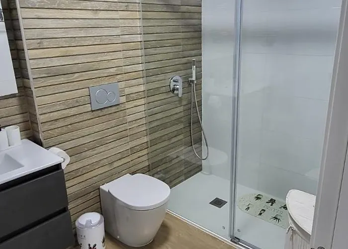 Amalia Sunny Ground Floor With 2 Bedrooms *